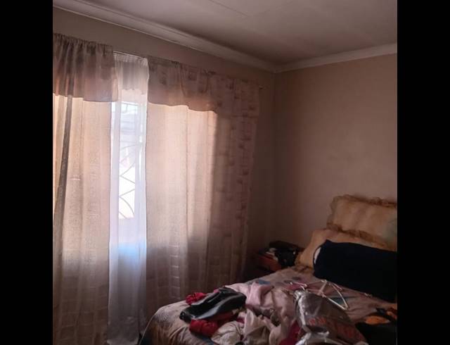 2 BEDROOM HOUSE FOR SALE IN KATLEHONG SOUTH